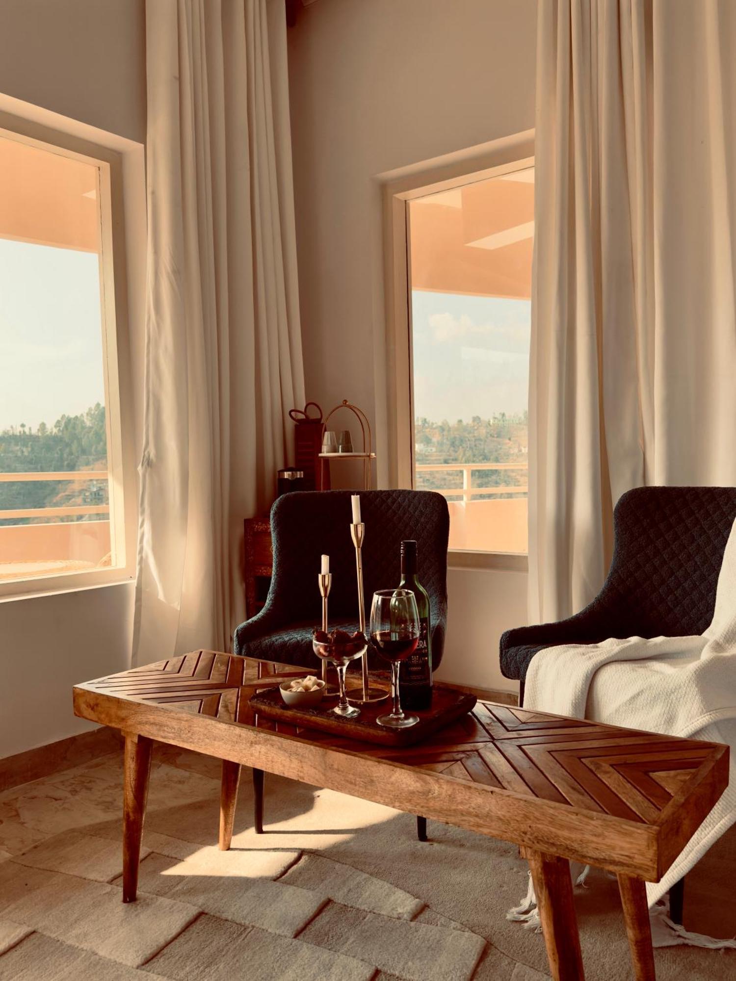 Nazaara -Thhpsociety - Mukteshwar - Witness The View From Your Bed ภายนอก รูปภาพ